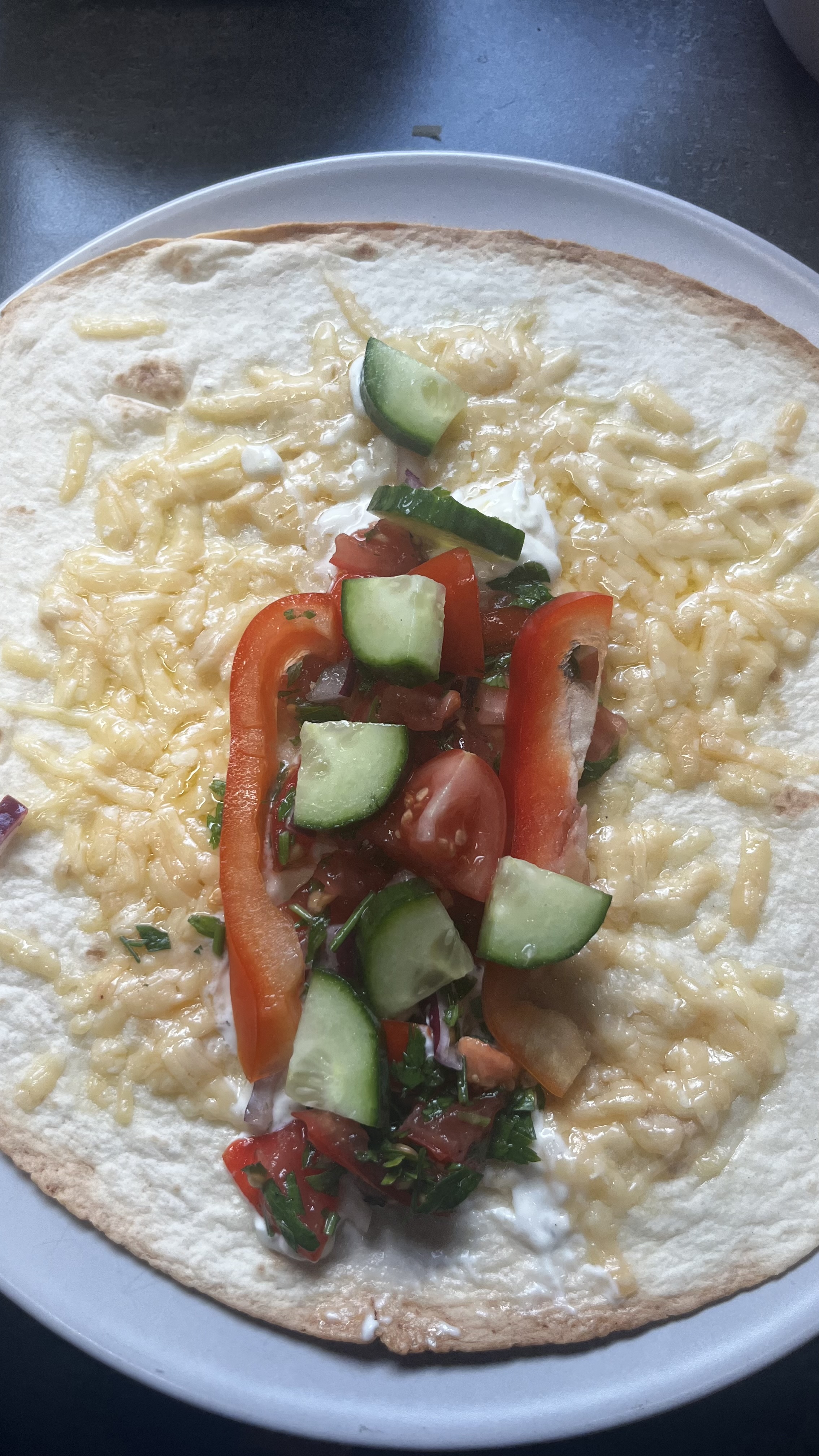 Wrap met Angus Inside skirt en tomaten-ui salsa
